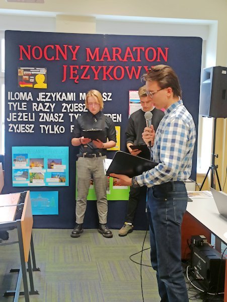 Nocny maraton językowy